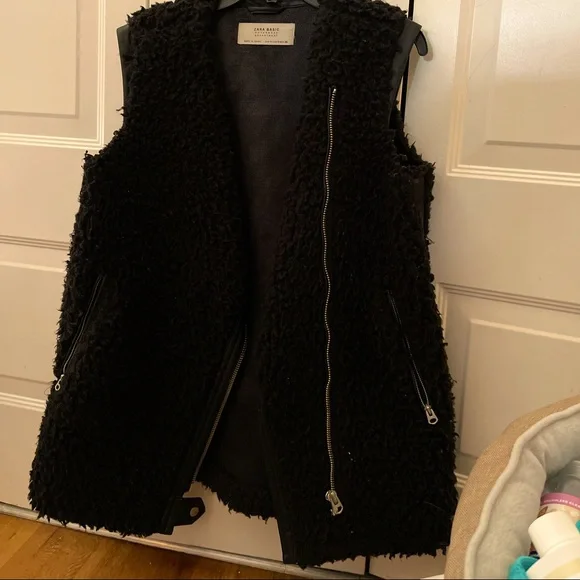 Small - Picture 1 of 3